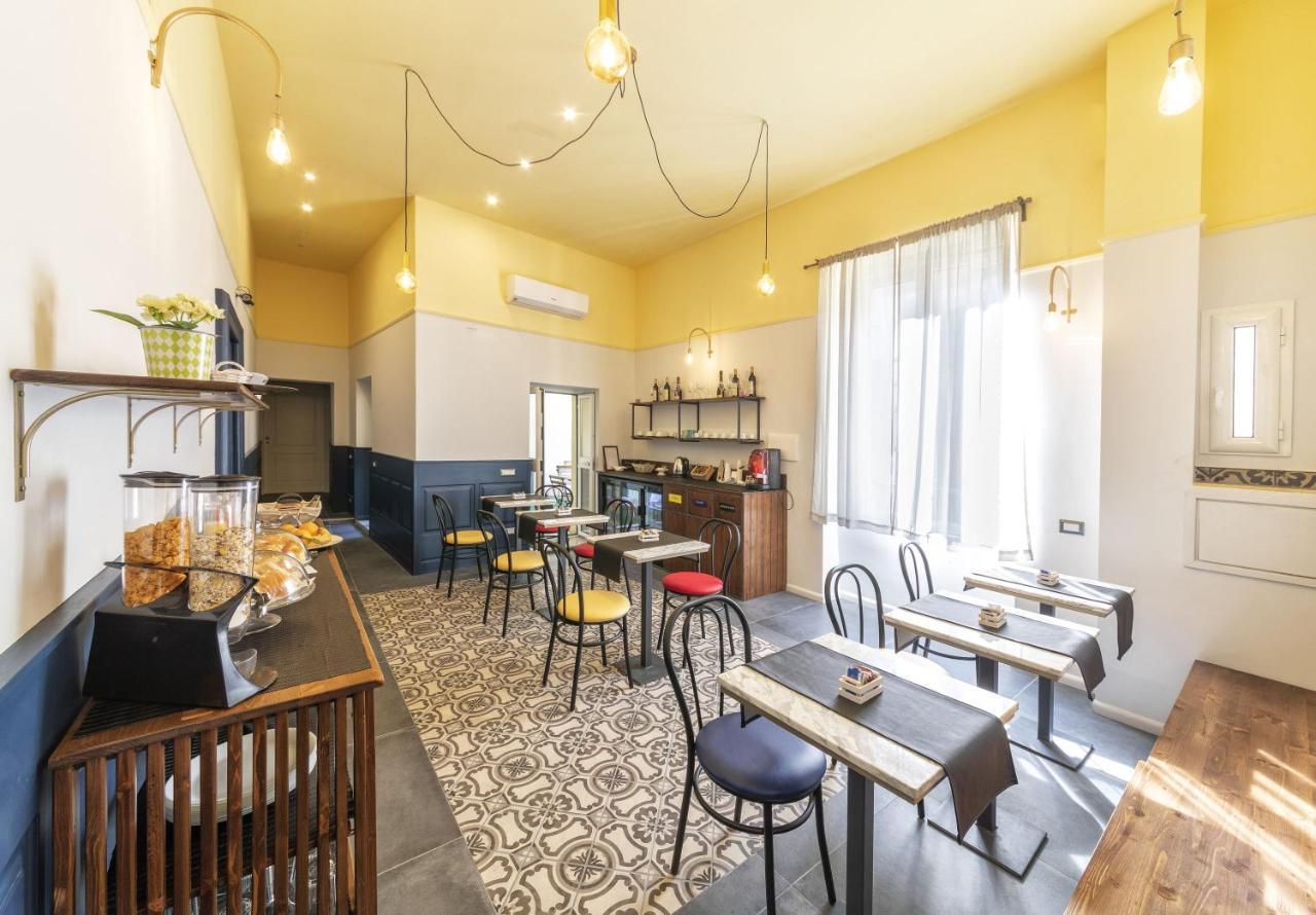 Be Italian Flat Duomo 319 Bed and Breakfast Νάπολη Εξωτερικό φωτογραφία