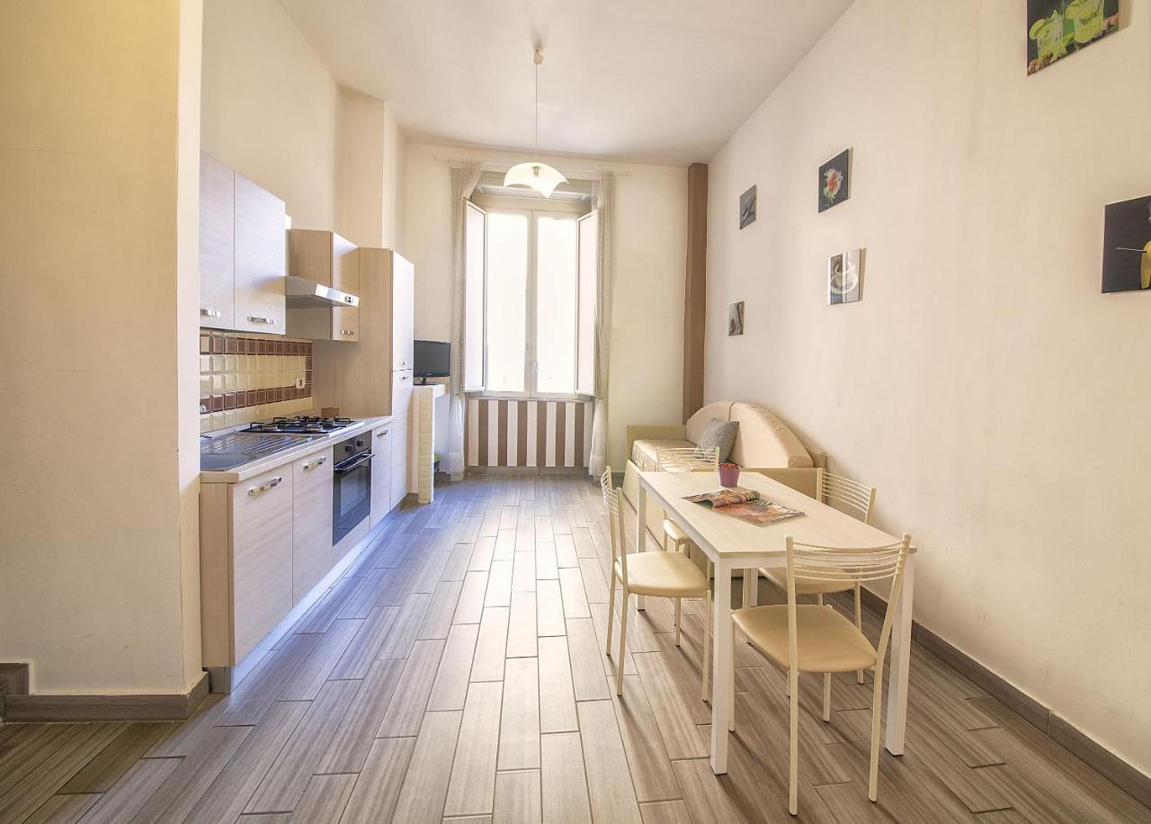 Be Italian Flat Duomo 319 Bed and Breakfast Νάπολη Εξωτερικό φωτογραφία